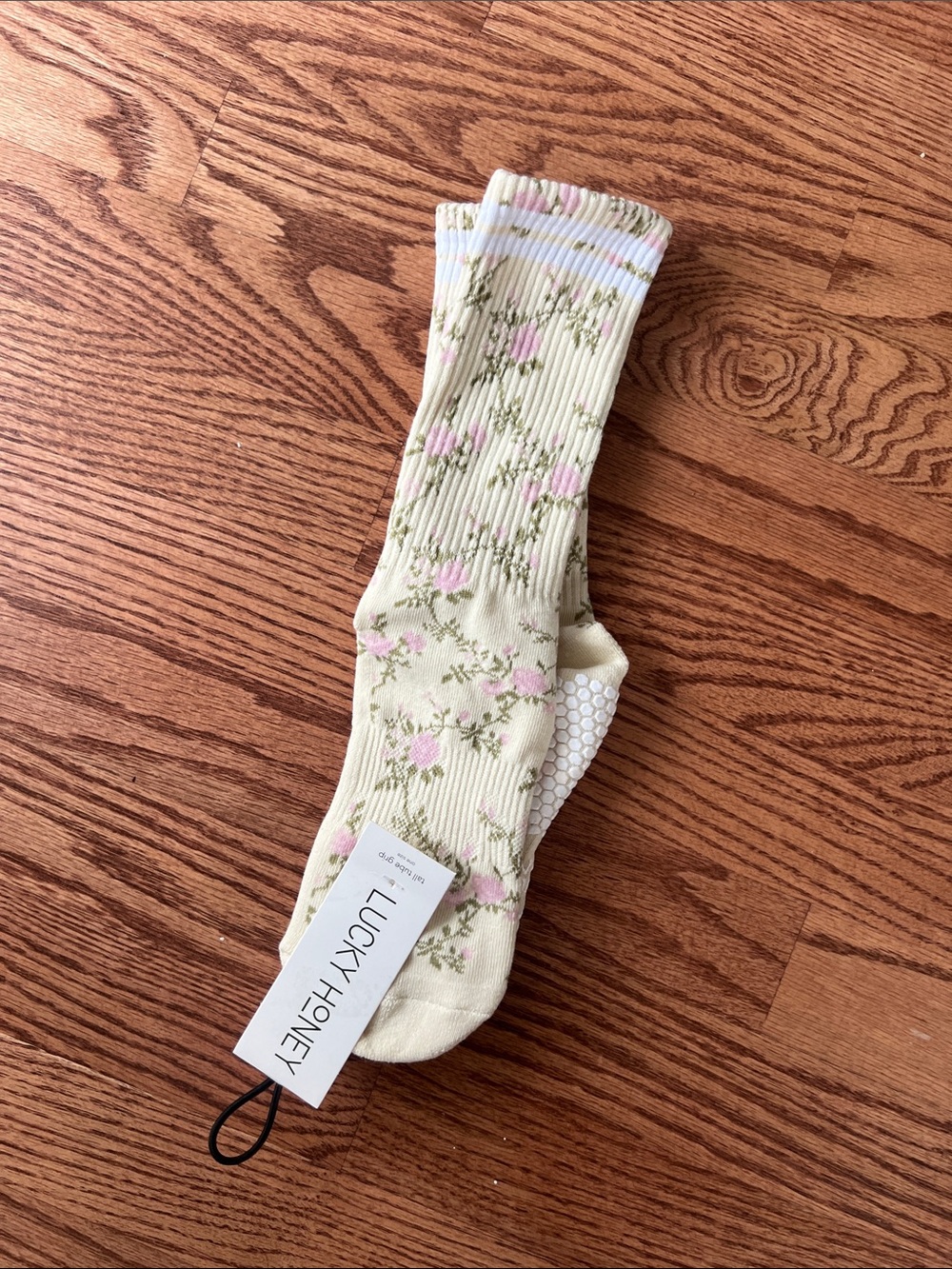 Women’s Pilates Cream Floral Crew Socks with Grip - Pink Accent